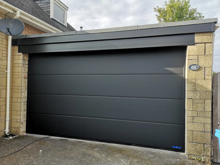 Hormann Plannar black sectional door